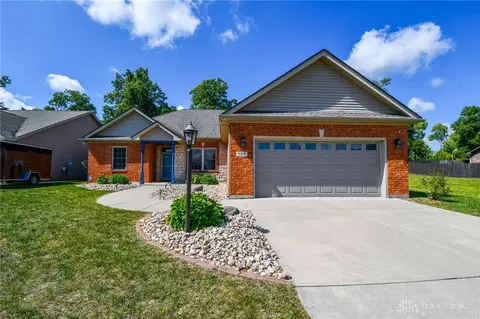 730 Deerhurst Dr, Vandalia, OH 45377