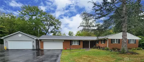 524 Iris Ln, Cincinnati, OH 45255