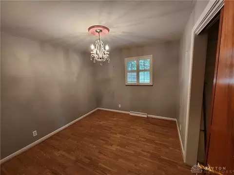 524 Iris Ln, Cincinnati, OH 45255 photo 8