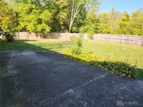 524 Iris Ln, Cincinnati, OH 45255 photo 13