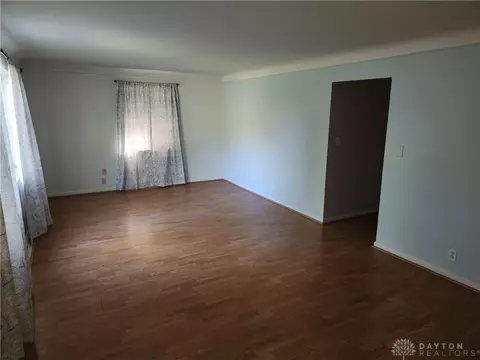 524 Iris Ln, Cincinnati, OH 45255 photo 4