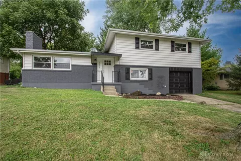 1236 Kevin Dr, Fairborn, OH 45324