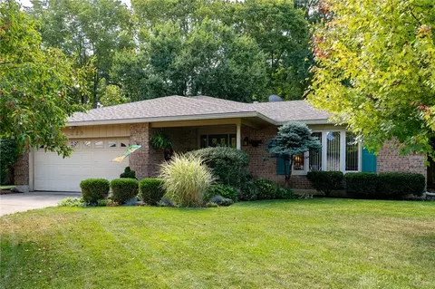 320 Rankin Dr, Englewood, OH 45322