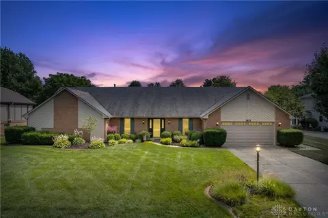 3875 Westwind Dr, Dayton, OH 45440