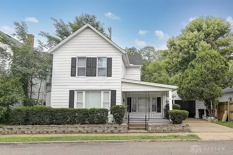 102 N Main St, Franklin, OH 45005