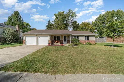 825 Ridge Rd, Englewood, OH 45322