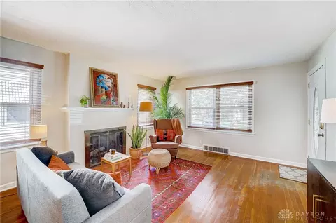 2833 Dwight Ave, Dayton, OH 45420 photo 8