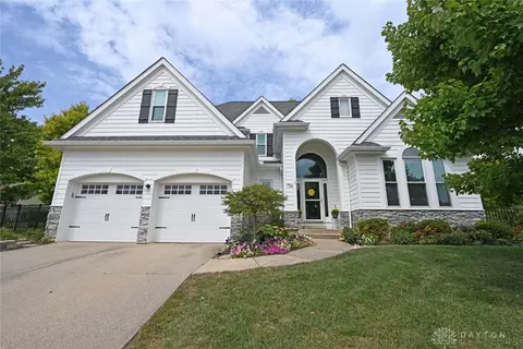 756 Lake Forest Dr, Lebanon, OH 45036