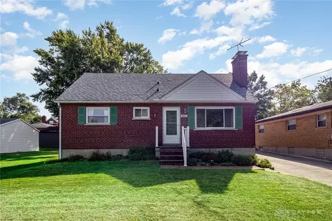 3893 Mantell Ave, Deer Park, OH 45236