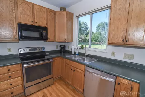 4999 Guards Ln, Cincinnati, OH 45244 photo 32
