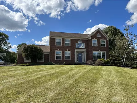 4999 Guards Ln, Cincinnati, OH 45244