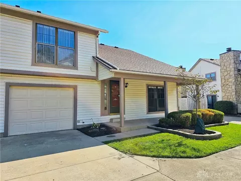 1492 Sanzon Dr, Fairborn, OH 45324