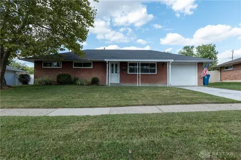 5745 Belmar Dr, Huber Heights, OH 45424