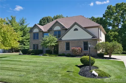 1258 Chisolm Trl, Dayton, OH 45458
