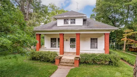 135 E Davis St, Yellow Springs, OH 45387