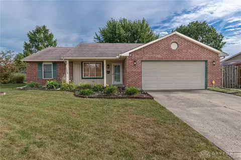 8770 Candlestick Ln, Dayton, OH 45424