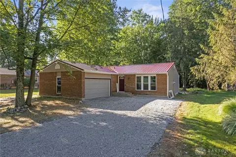 1421 Locust Lake Rd, Amelia, OH 45102
