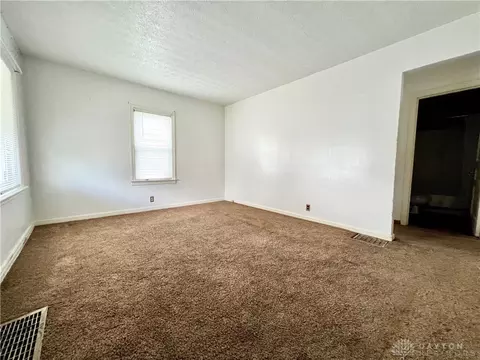1261 Malden Ave, Springfield, OH 45504 photo 4