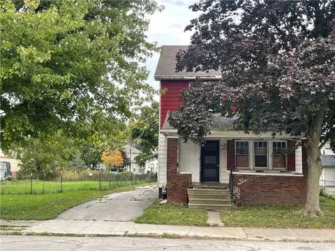 861 Oak St, Toledo, OH 43605