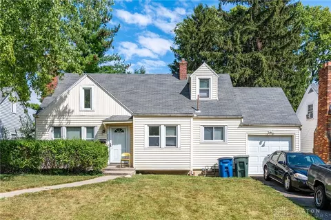 225 Ashwood, Dayton, OH 45405