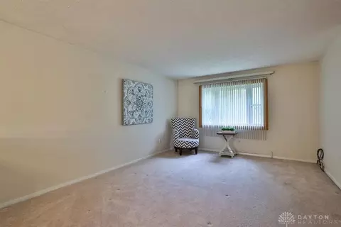 11751 Lassiter Dr, Forest Park, OH 45240 photo 3