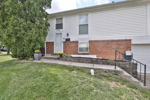 11751 Lassiter Dr, Forest Park, OH 45240 photo 2