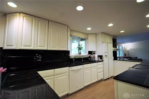9087 Arrowhead Ct, Cincinnati, OH 45231 photo 8
