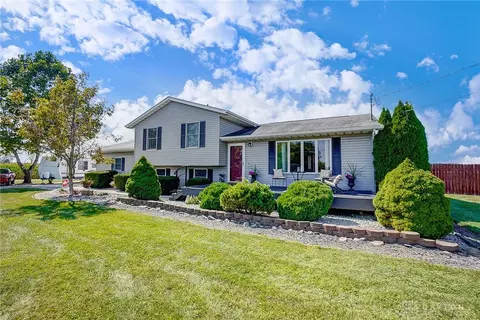 809 Victory Rd, Springfield, OH 45504 photo 2