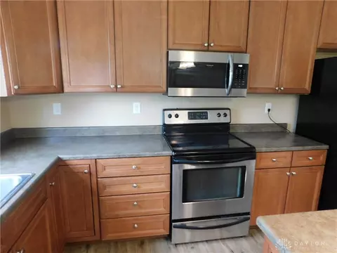 537 E Brooke Dr, Monroe, OH 45050 photo 7