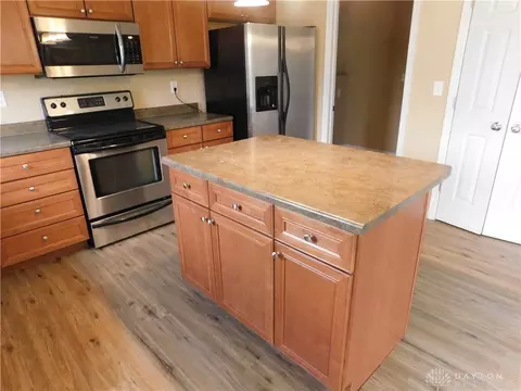 537 E Brooke Dr, Monroe, OH 45050 photo 6