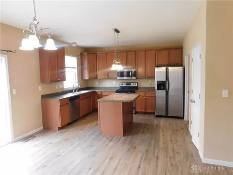 537 E Brooke Dr, Monroe, OH 45050 photo 4