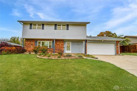 5769 Toulon Ct, Huber Heights, OH 45424