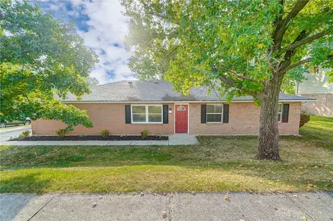 1400 Sherwood Forest Dr, Dayton, OH 45449