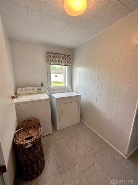 139 E Walnut St, Saint Paris, OH 43072 photo 24