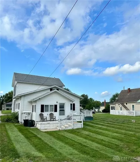 139 E Walnut St, Saint Paris, OH 43072 photo 8