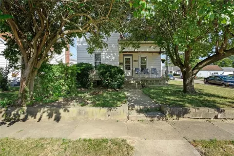 802 N 9th St, Miamisburg, OH 45342