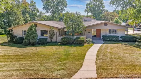510 Enid Ave, Kettering, OH 45429