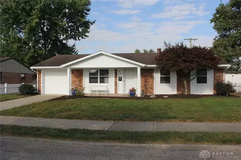 464 Forrest Ln, Troy, OH 45373