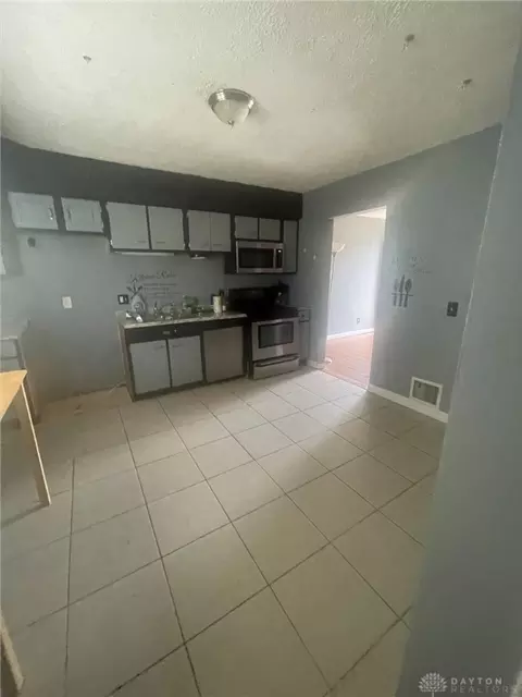 2738 W North Bend Rd, Cincinnati, OH 45233 photo 7