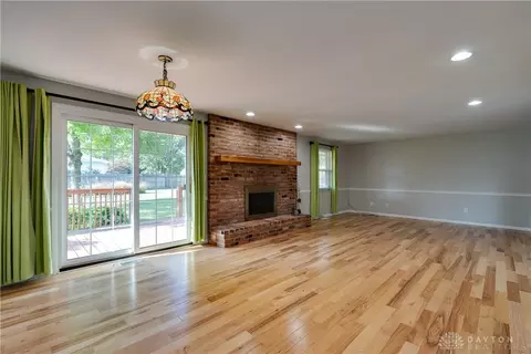 1370 Carrilon Woods Dr, Centerville, OH 45458 photo 17