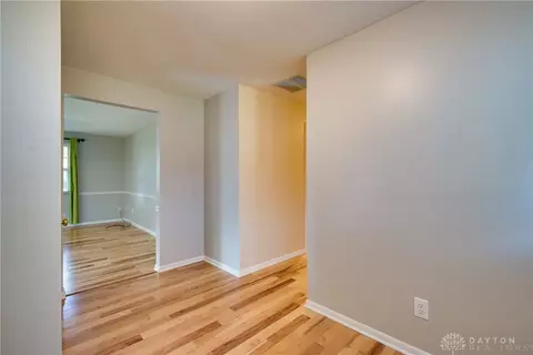 1370 Carrilon Woods Dr, Centerville, OH 45458 photo 7
