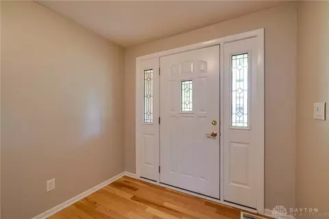 1370 Carrilon Woods Dr, Centerville, OH 45458 photo 6