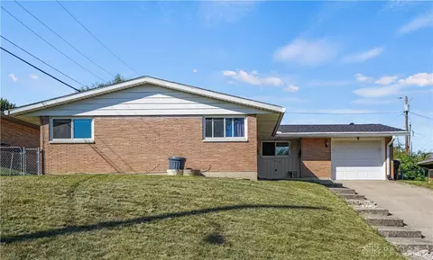 1213 Virginia Dr, Fairborn, OH 45324
