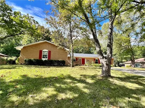 343 Towncrest Dr, Dayton, OH 45434
