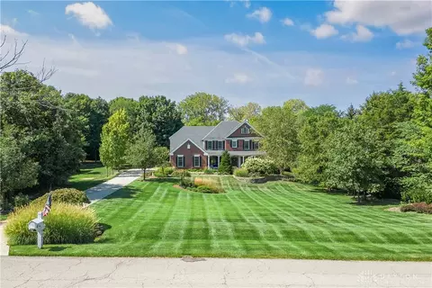 7999 Woodbridge Ct, Springboro, OH 45066