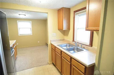 820 Stewart Dr, Beavercreek, OH 45301 photo 12