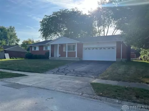 172 Katy Ln, Englewood, OH 45322