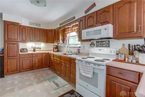 2451 Upper Valley Pike, Springfield, OH 45504 photo 32
