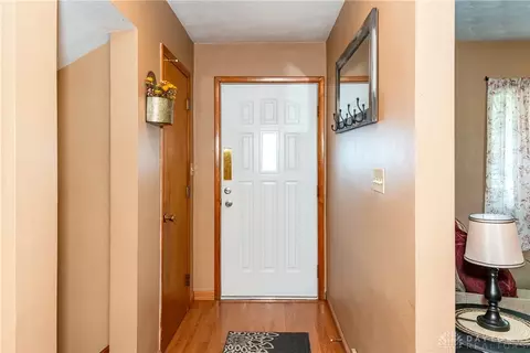 797 Lovetta Ave, Kettering, OH 45429 photo 4