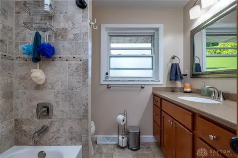 808 Lovetta Ave, Kettering, OH 45429 photo 18